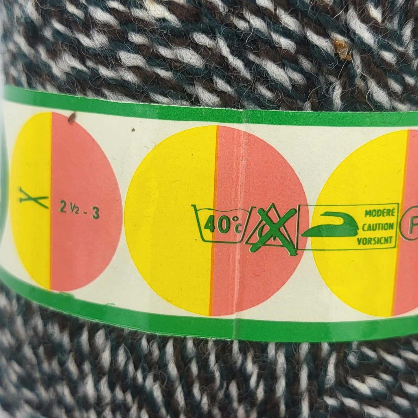 Mixed Mouline Garn 50gr Strickgarn in verschiedenen Farben - EkoDeko.de